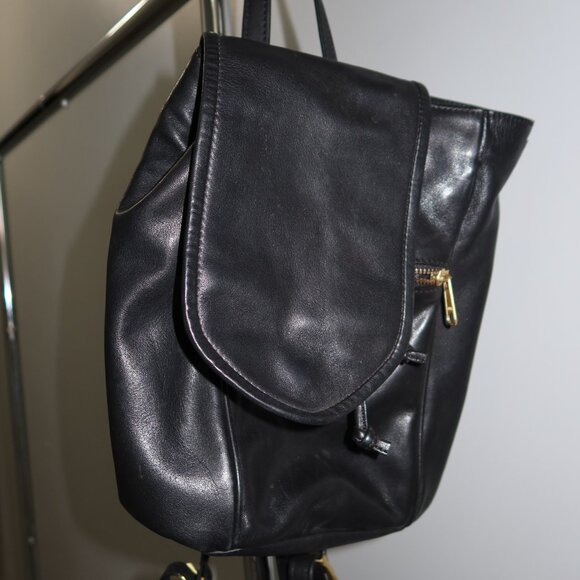 Mowen Leather Backpack - Picture 1 of 5